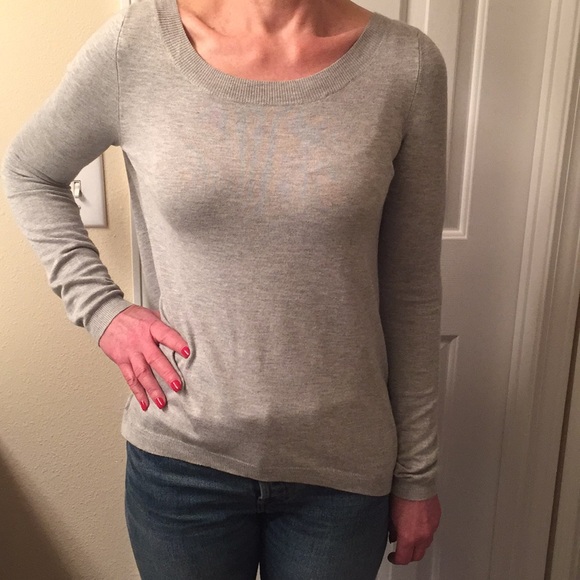 Light weight sweater. Chiffon court out detail. - Picture 1 of 3